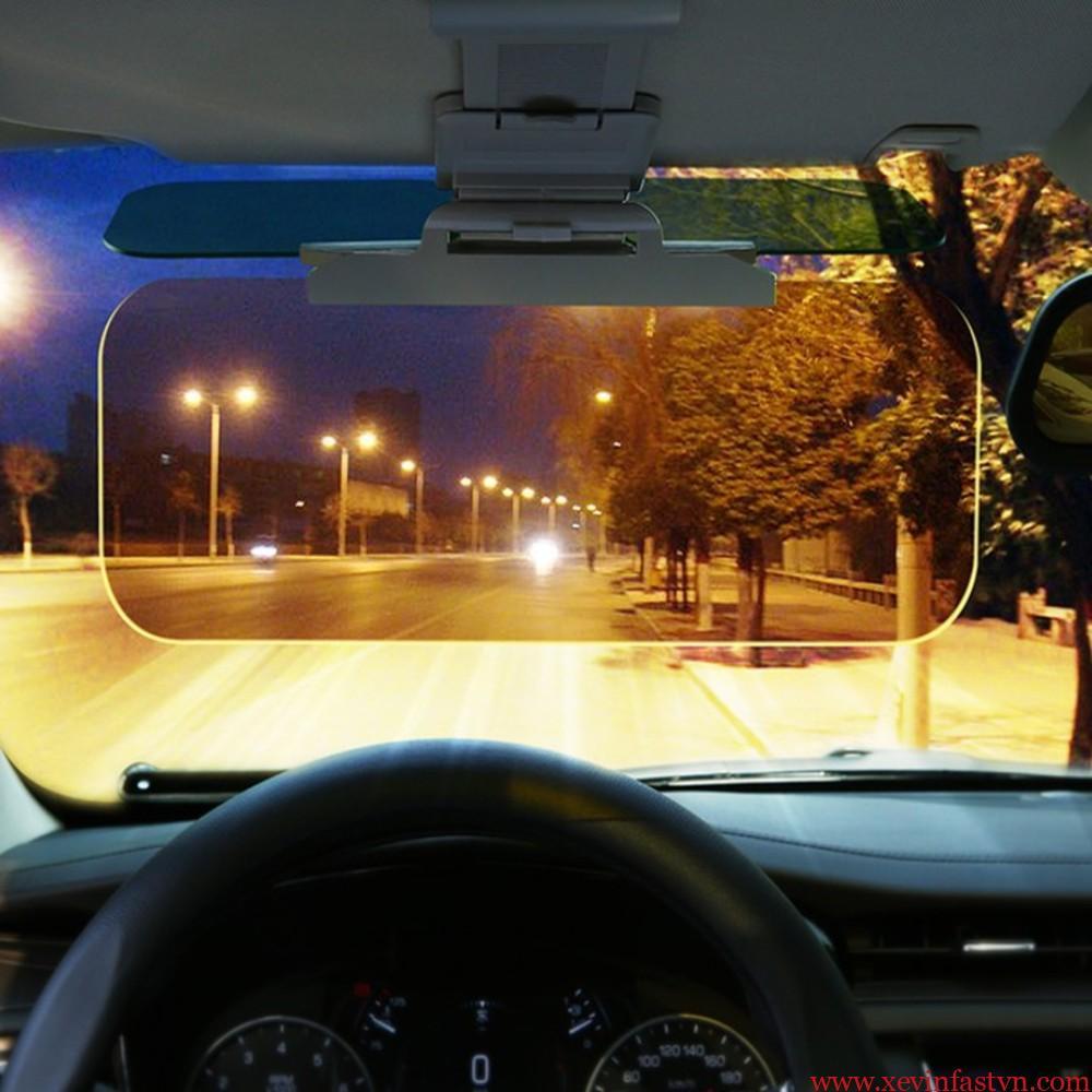 Kính chống chói ô tô ban đêm giúp tránh ánh sáng từ đèn pha ngược chiều